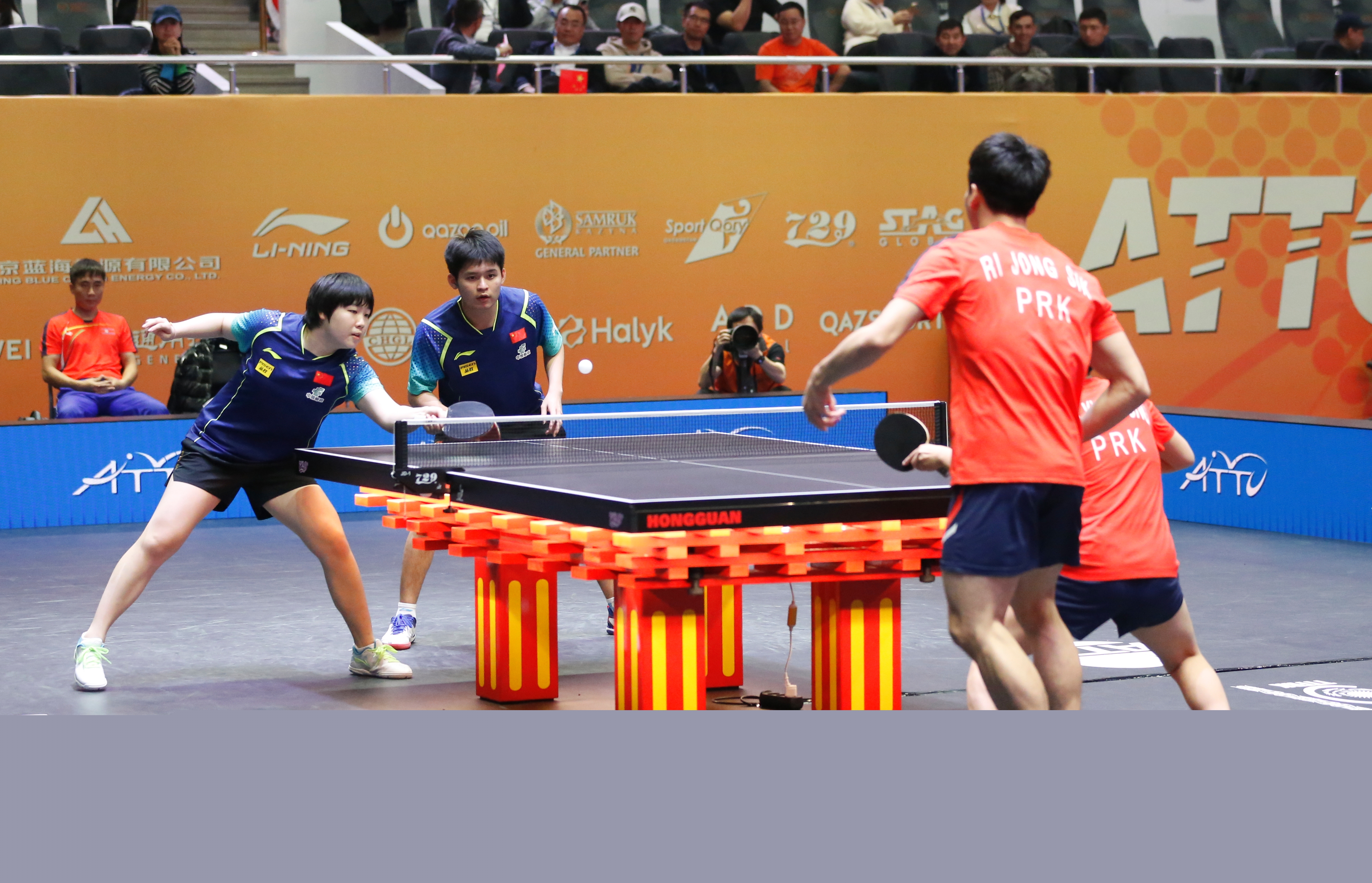 并为队友创 并为队友创